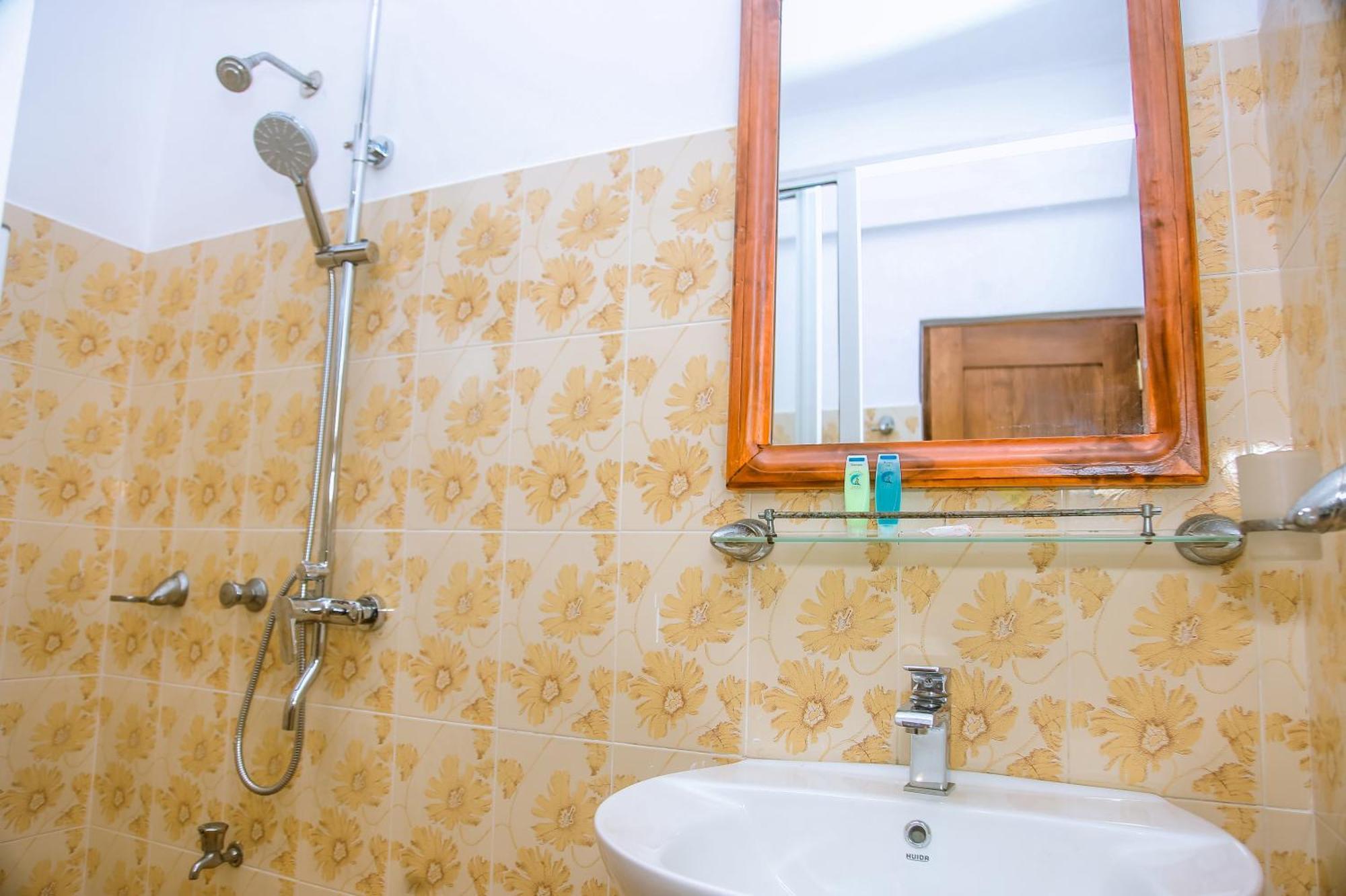 Surf Sea Breeze Otel Mirissa Dış mekan fotoğraf