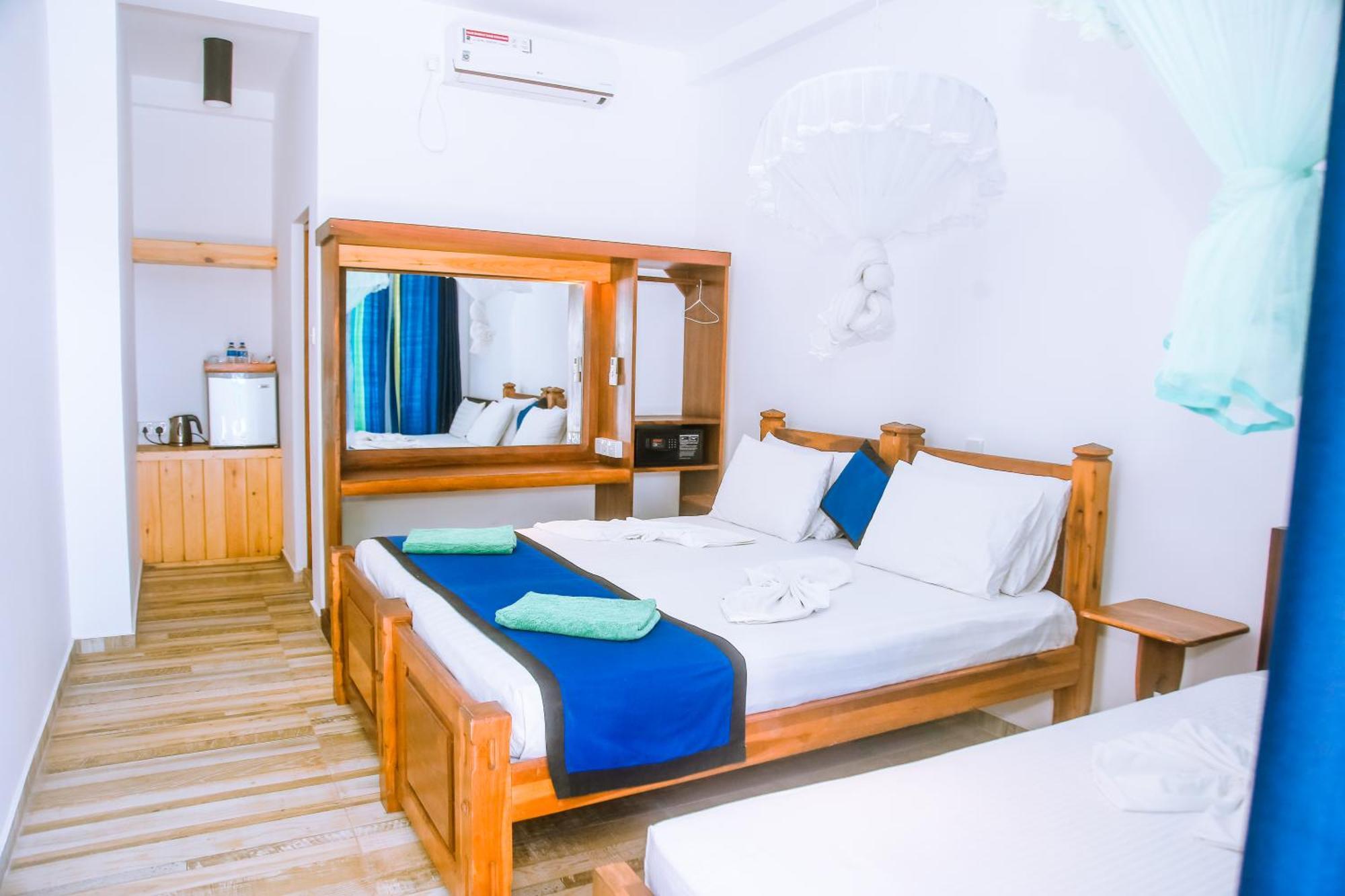 Surf Sea Breeze Otel Mirissa Dış mekan fotoğraf