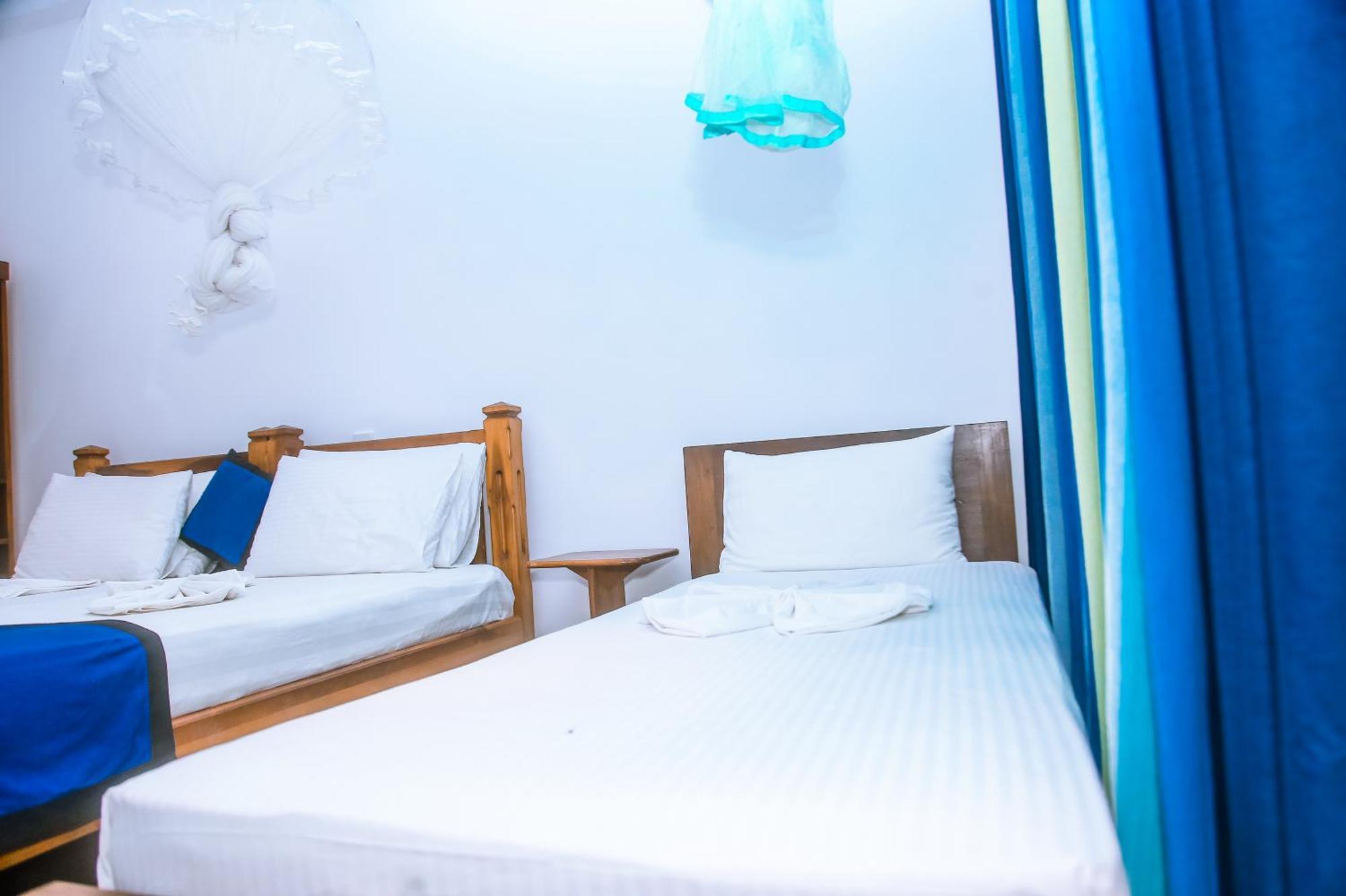 Surf Sea Breeze Otel Mirissa Dış mekan fotoğraf